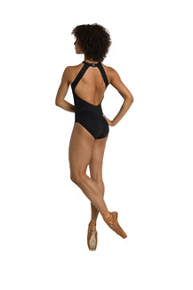 DanzNmotion-23112A DM Halter Twist